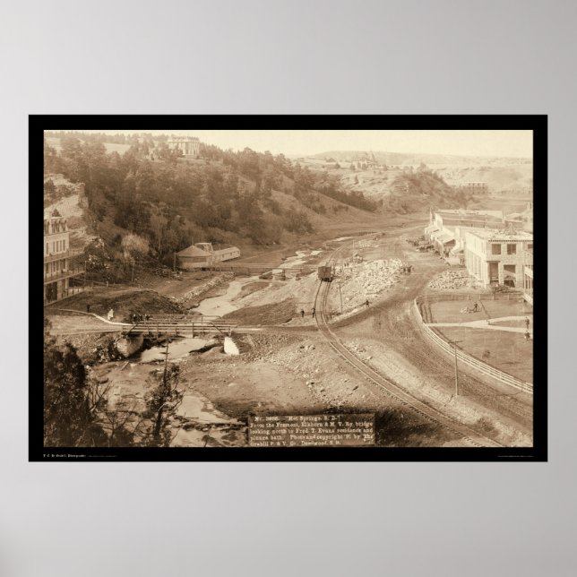 Pôster Plunge Bath & Evan's Residence Hot Primaveras SD 1 (Frente)