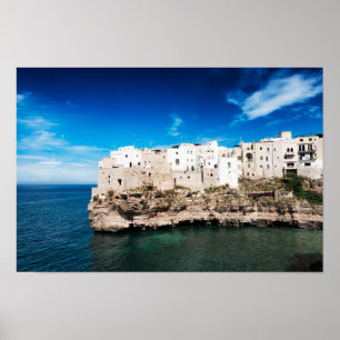 Poster Polignano que uma égua abriga em um penhasco em