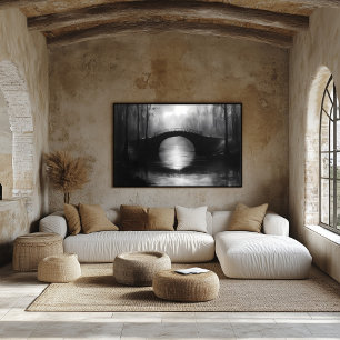 Poster Ponte Misteriosa Sobre Águas Serenes - Monocromo