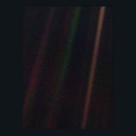 Poster Ponto Azul Pálido<br><div class="desc">Voyager 1 fotografia do planeta Terra tirada em 1990 de uma distância recorde,  mostrando-a como um ponto azul pálido contra a vastidão do espaço. Famoso por Carl Sagan</div>