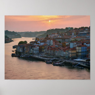 Poster Pôr do sol à beira rio no Porto Portugal