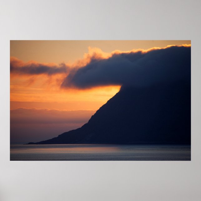 Poster Pôr do sol sobre a costa de Alesund (Frente)