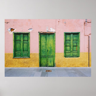 POSTER PORTA DE MADEIRA VERDE NA PAREDE DE CONCRETO BRANC