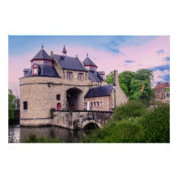 Porta histórica da cidade em Bruges
