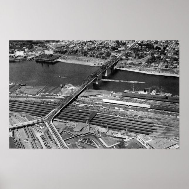 Pôster Portland, OR Broadway Bridge and Depot (Frente)