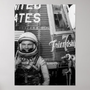 Pôster Poses de John Glenn do astronauta ao lado da