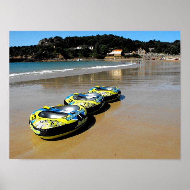 Poster Praia da rua Brelade na maré baixa (Frente)