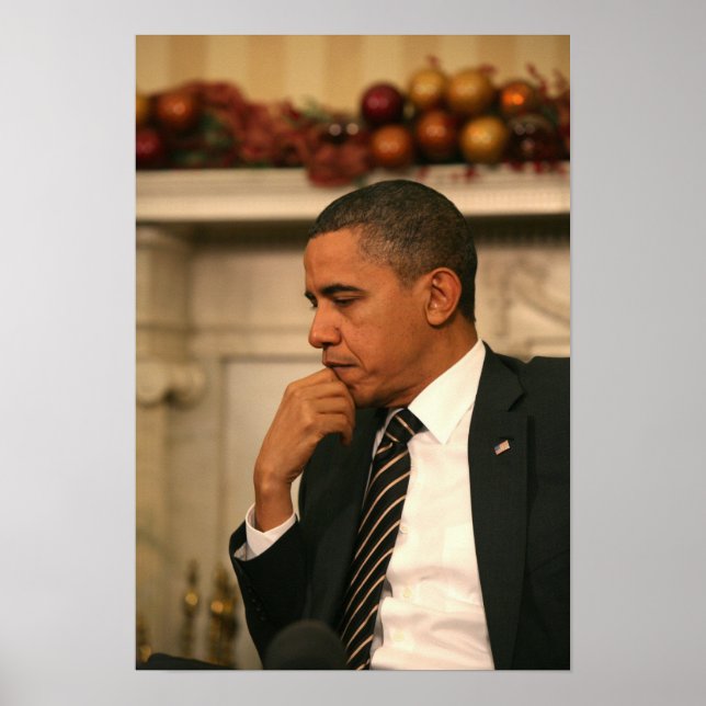 Pôster President Barack Obama reflects as he meets (Frente)