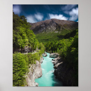 Poster Primavera no rio Soča a partir da ponte de Napole