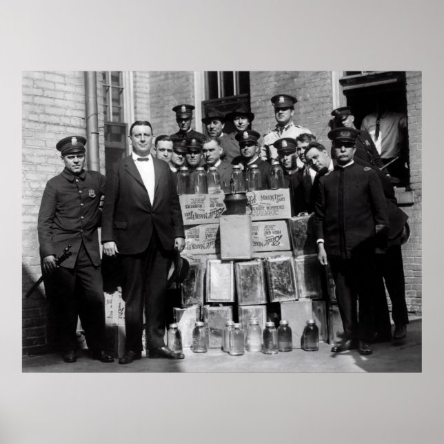 PÔSTER PROIBIÇÃO DE LUZES BRANCAS DE MOONSHINE BUST (Frente)