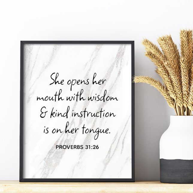 Poster Provérbios 31:26 Versículo da Bíblia Glamour em Má (Proverbs 31:26 Bible Verse Marble Glam Poster)