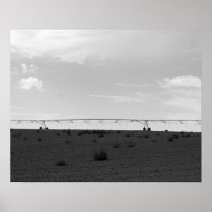 Poster Pulverizador de Irrigação de Fazenda Preta e Branc