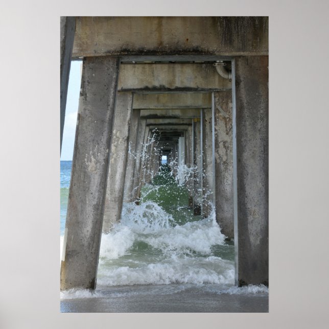 Poster Quebrando Ondas Abaixo de Nápoles Pier (Frente)