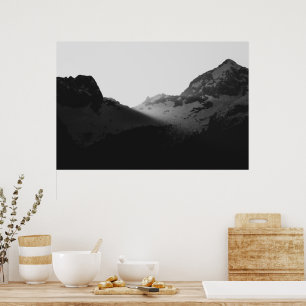 Poster Raios de sol sobre as montanhas