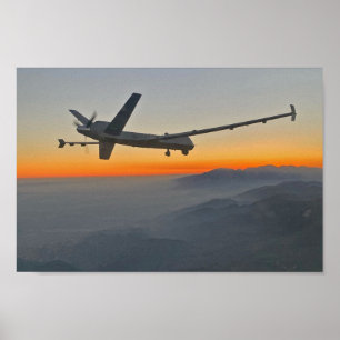 Poster Receptor MQ-9 nas Montanhas