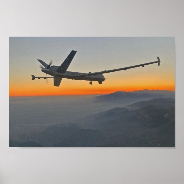 Poster Receptor MQ-9 nas Montanhas (Frente)