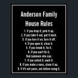 Poster Regras do House Nome da Família de Texto Preto e B<br><div class="desc">Você precisa postar as regras da sua família? Este poster pode ajudá-lo. Você pode alterar as regras e o nome da família conforme necessário. Todo texto é branco. O texto pode ser editado ou apagado. A poster é preta. O texto abaixo da casa diz "Anderson Family House Rules" Ao abrigo...</div>