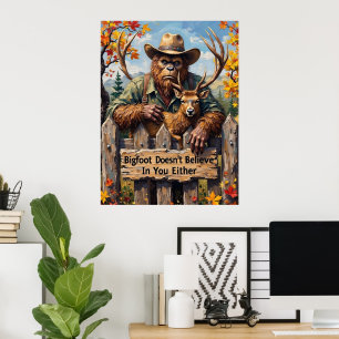 Poster Sabedoria em Woodland: Pé Grande, Elk e cerca