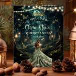 Poster Sage Green Encantada Floresta Quinceañera Bem-vind<br><div class="desc">Personalize essa Quinceañera encantadora / doce sinal de boas-vindas de 16 anos, fácil e rapidamente. Basta clicar no botão Editar usando ferramentas de Design para editar ainda mais o texto, alterar estilos de fonte e cores de fonte. Apresentando uma garota vestida com um belo sábio verde e roxo vestido bordado...</div>