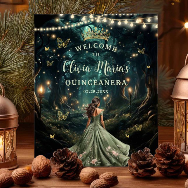Poster Sage Green Encantada Floresta Quinceañera Bem-vind (enchanted forest fairylights fireflies a girl in a sage green dress quinceanera welcome sign poster)