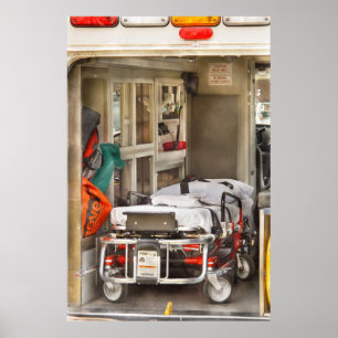 Pôster Salvamento - dentro da ambulância