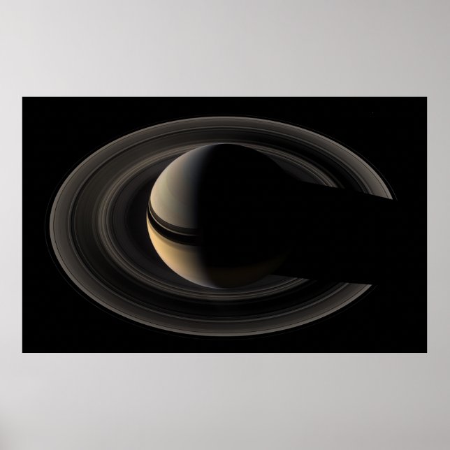 Pôster Saturno iluminado por trás de Cassini Orbiter (Frente)
