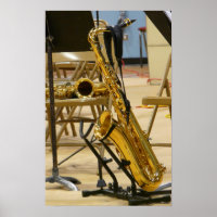 Saxofone em pé no considerando Jazz