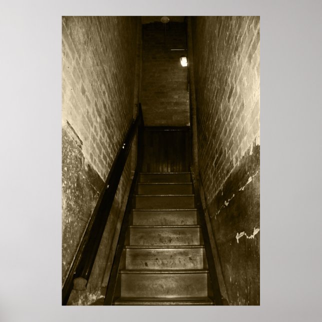 Poster Scary Stairwell Aumentando O Assustador Props De H (Frente)