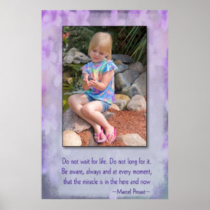 Poster Segurando Um Sussuro