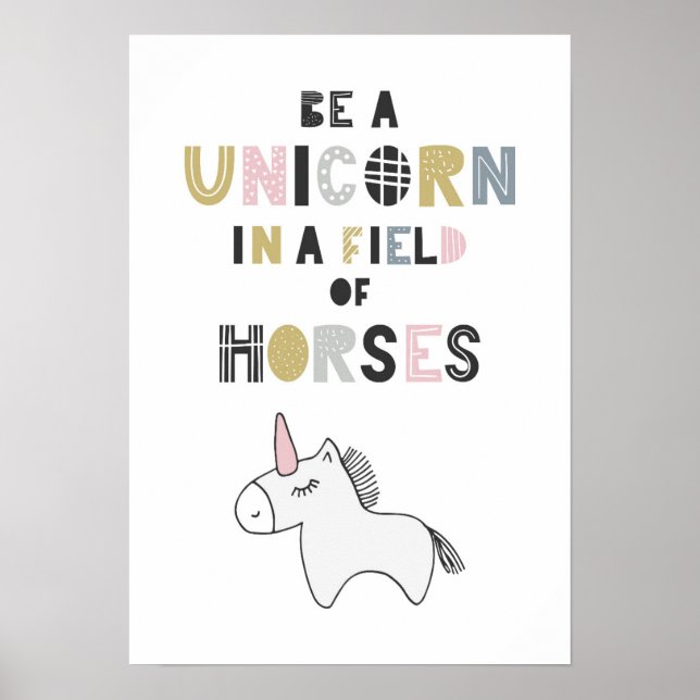 Poster Ser Um Unicórnio Num Campo De Cavalos (Frente)