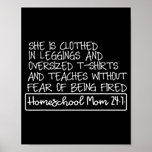 Poster She Is Clothed In Leggings And Oversized Homeschoo (Frente)
