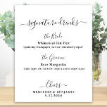 Poster Signature Bebe Bar Personalizado Elegante<br><div class="desc">Bebidas de Assinatura! Caligrafia simples, mas elegante, esta placa de bar de bebida característica apresenta dois coquetéis "a Noiva" e "o noivo", personalizados com suas bebidas preferidas. Personalize este símbolo de casamento elegante com seus nomes e bebidas de assinatura! COPYRIGHT © 2020 Judy Burrows, Black Dog Art - Todos Os...</div>