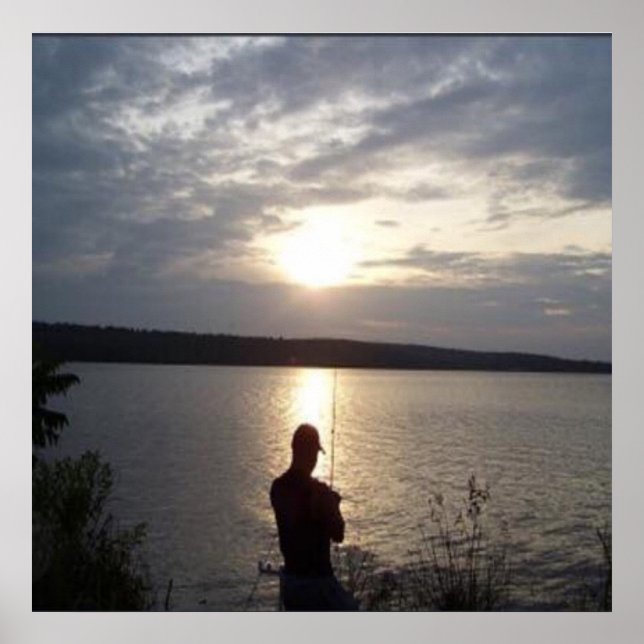 Pôster Silhueta do homem pescando no pôr do sol (Frente)