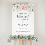 Poster Sinal de Boas-vindas do Janto de Ensaio de Folhage<br><div class="desc">Este sinal de boas-vindas do janto de ensaio de folhagem verde-ouro é perfeito para um ensaio de casamento moderno. A design apresenta ouro desenhado à mão e folhagem botânica verde com flores rosa,  pinceladas e brancas,  inspiradoras belezas naturais.</div>