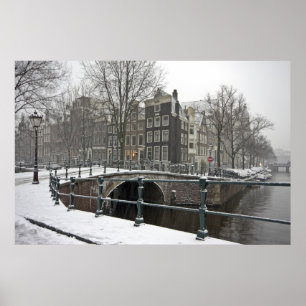 Pôster Snowy Amsterdam nos Países Baixos no inverno