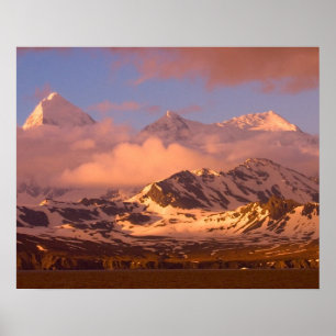 Pôster Sol sobre as cadeias montanhosas do Sul