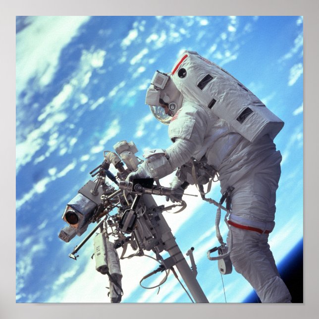 Pôster Spacewalk (STS-103) (Frente)