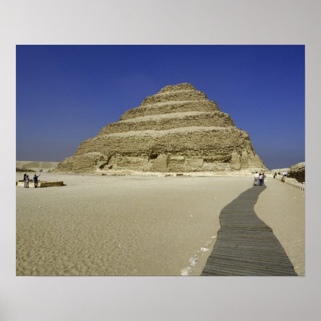 Pôster Step pyramid at Saqqara, one of the earliest (Frente)