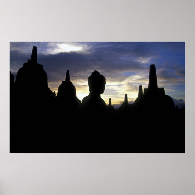 Poster Stupas e estátua buda em Sunset, Borobudur (Frente)