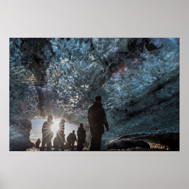 Poster Sunburst On People In Ice Cave (Frente)