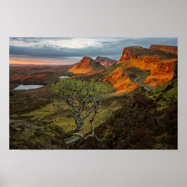 Poster Sunrise nas montanhas Quiraing em Skye, Escócia (Frente)