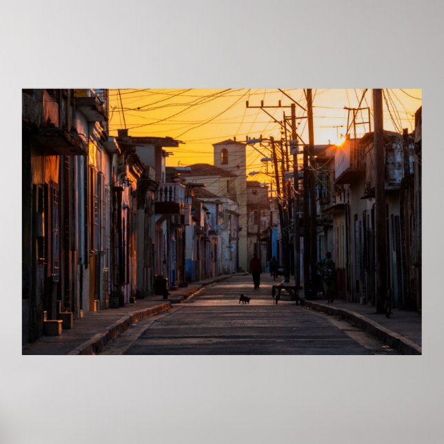 Poster Sunrise Sobre Camaguey City Street, Camaguey, Cuba (Frente)