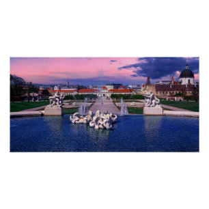 Pôster Sunset over fountain em Viena