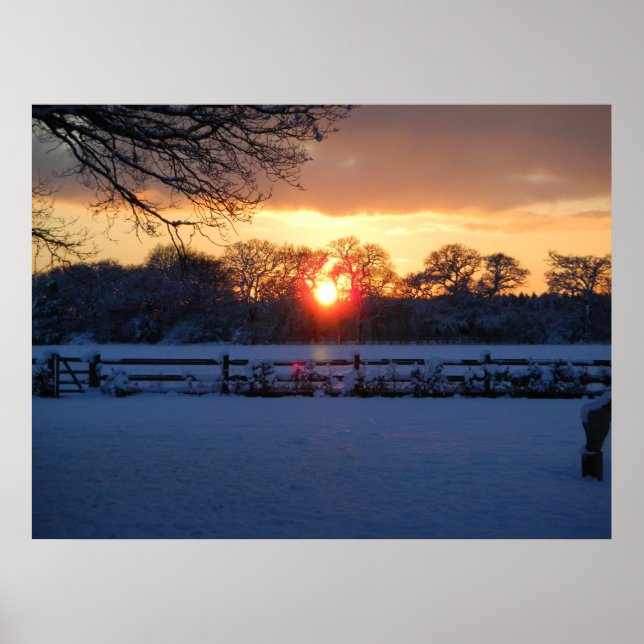 Pôster Sunset sobre campo de neve (Frente)