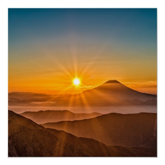 Pôster Surgimento entre as colinas (Frente)