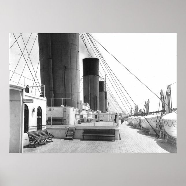 Pôster Tabuleiro de Fotografias Titanic e Barcos salva-vi (Frente)