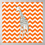 Poster Tangerine Safari Chevron com Pop Art Giraffe<br><div class="desc">Padrão de Mod Chevron na paleta de cores Safari Moods de Emporio Moffa,  com girafa de pop de arte de um lado.</div>