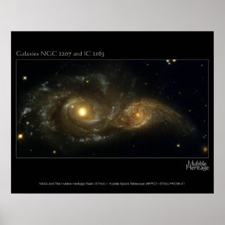 Pôster Telescópio do Hubble de Galáxias Quase Colidentes
