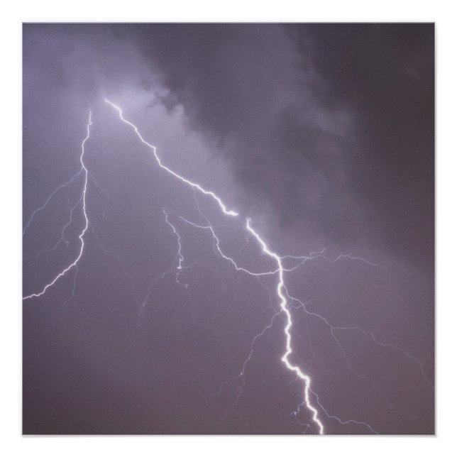 Pôster Tempestade com muitos raios (Frente)