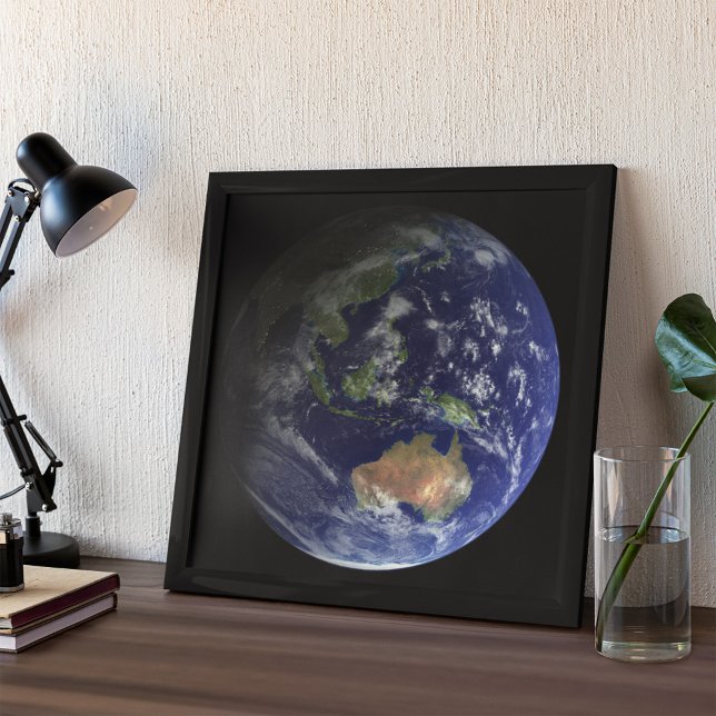 Poster Terra cheio do espaço mostrando a Austrália (Poster in frame)